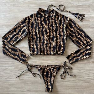 Issa De’ Mar Puakenikeni Mahina Rashguard and Leila Bottom